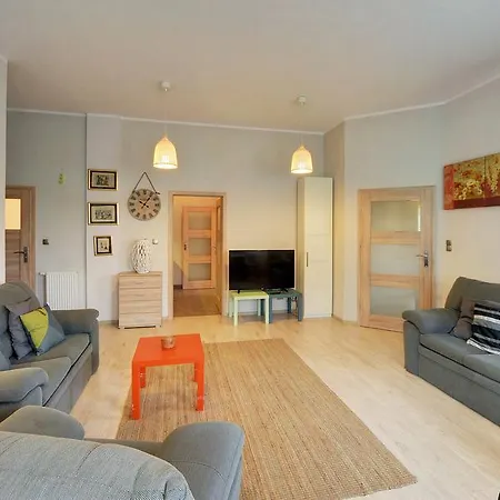 Nowoczesne Sun Seasons 24 W Karpaczu Z Parkingiem By Renters Appartement