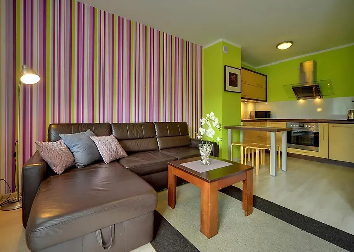 Nowoczesne Sun Seasons 24 W Karpaczu Z Parkingiem By Renters Daire