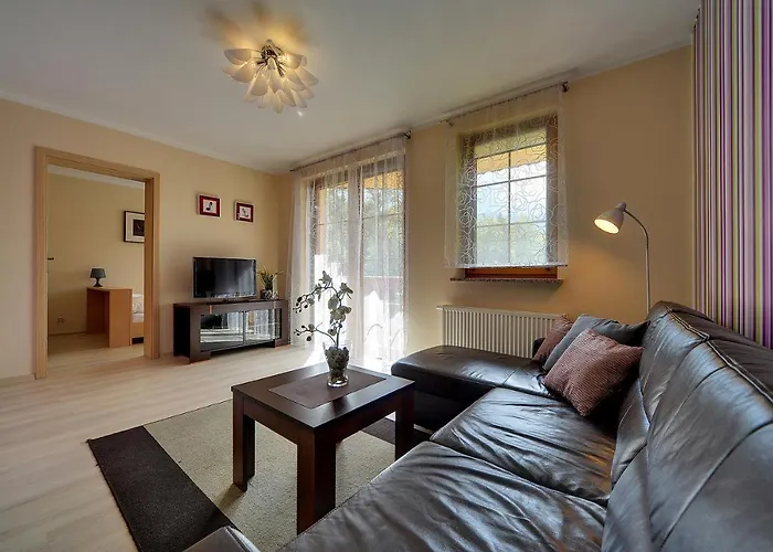 Nowoczesne Sun Seasons 24 W Karpaczu Z Parkingiem By Renters Daire