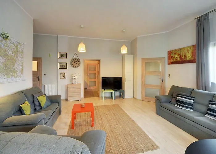 Nowoczesne Sun Seasons 24 W Karpaczu Z Parkingiem By Renters Daire