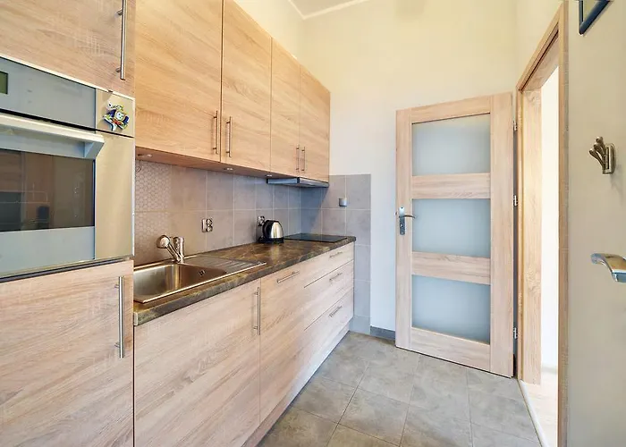 Nowoczesne Sun Seasons 24 W Karpaczu Z Parkingiem By Renters Daire