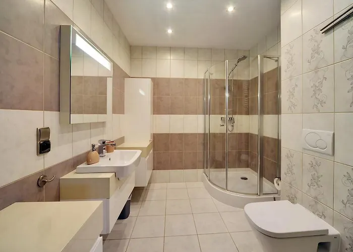 Nowoczesne Sun Seasons 24 W Karpaczu Z Parkingiem By Renters Daire